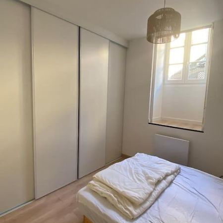 T2 4 Places 4Min A Pied Chateau 波城 外观 照片